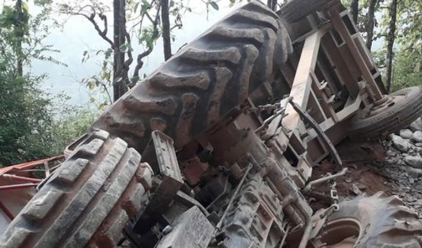 टीकापुरमा ट्याक्टर दुर्घटना हुँदा एक जनाको मृत्यु, एक घाइते