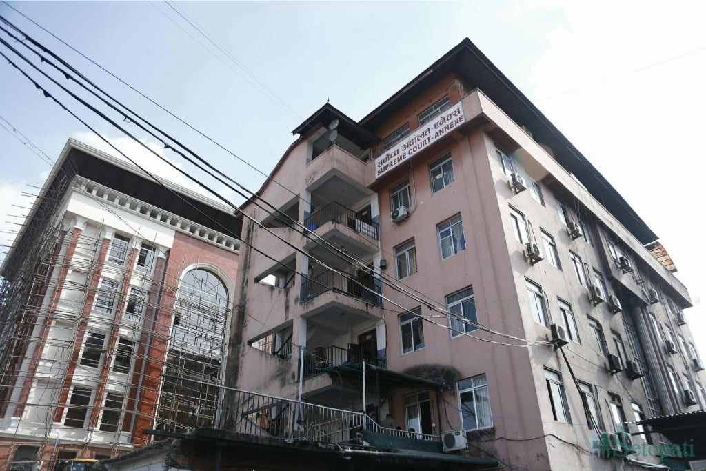 फागुन २२ गतेलाई तोकियो प्रतिनिधि सभा विघटन विरूद्धको रिटको साधरण तारेख