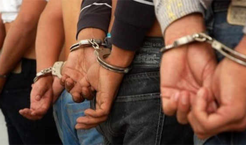 लागू औषधिसहित नौ जना पक्राउ