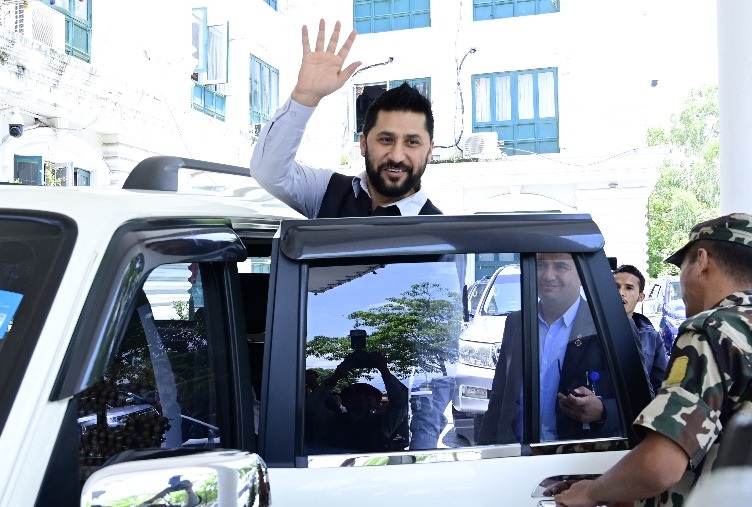 रवि लामिछाने विरुद्ध राहदानी दुरुपयोग रिट, सर्वोच्चमा पेशी तोकियो