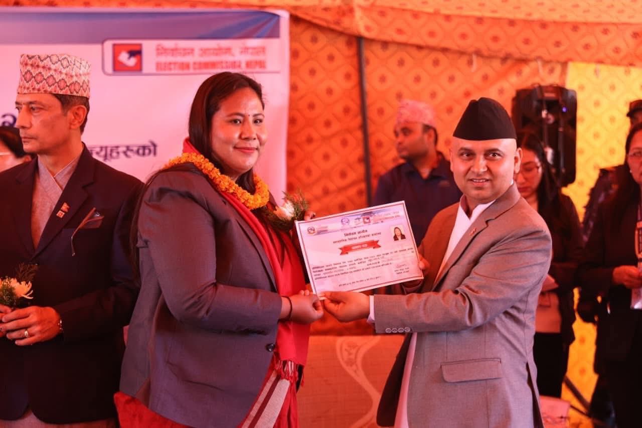 संसद् सचिवालयमा २४ सांसदको निवेदन: ११ वटा मातृभाषामा शपथ लिइने