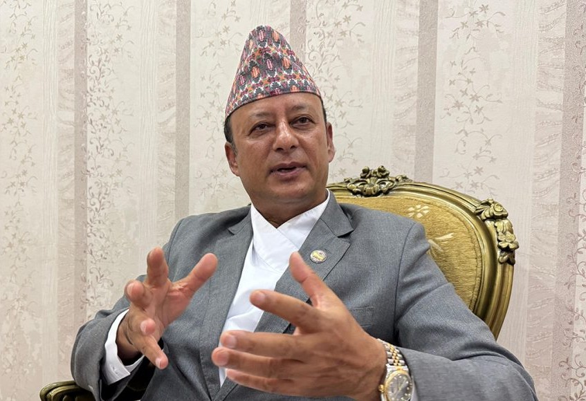 कांग्रेस नेता एवं पूर्वमन्त्री दीपक खड्का पक्राउ