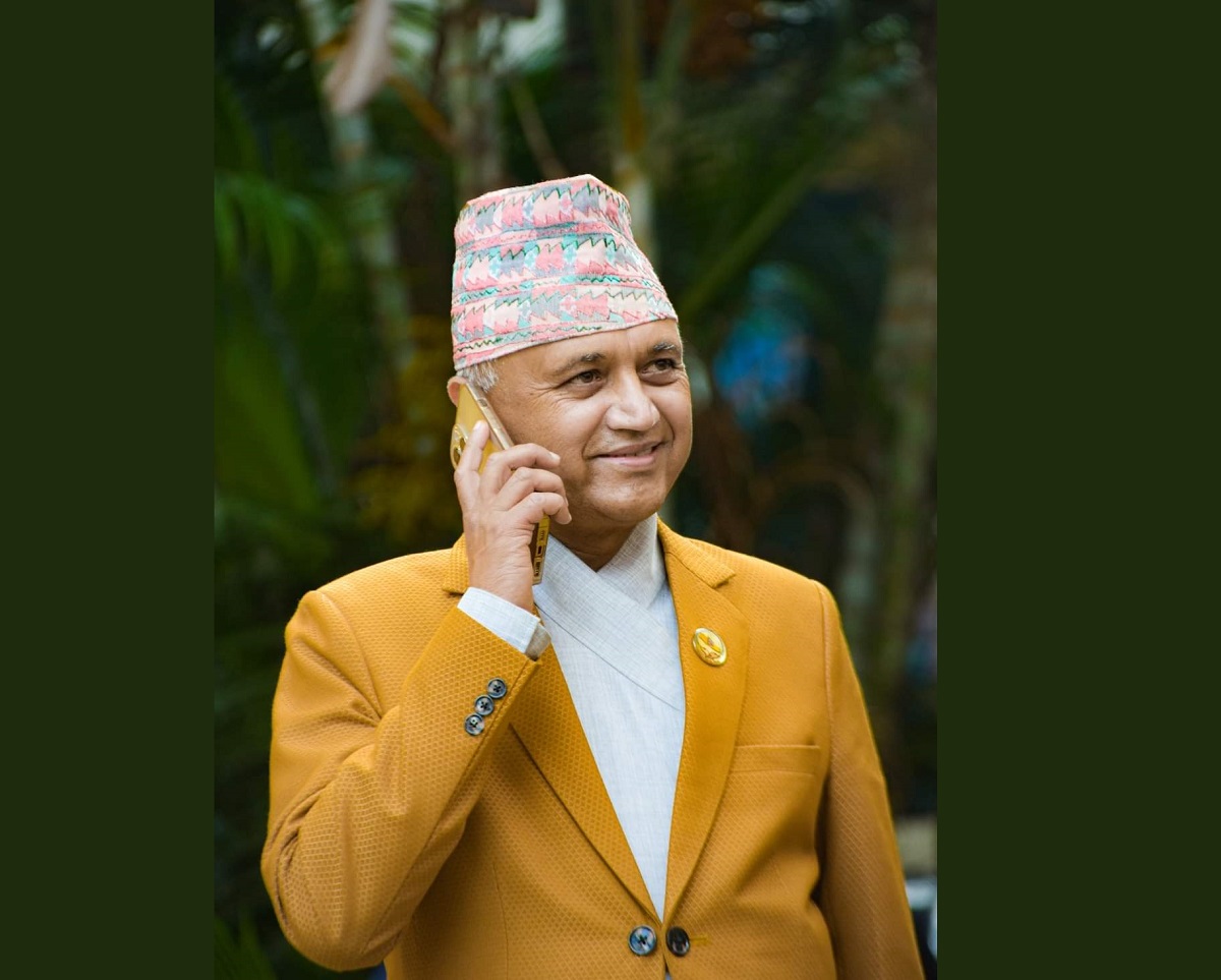 पार्टीलाई माथिबाटै सच्याउँछौं– खगराज अधिकारी