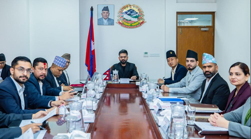 घरबाटै काम गर्न सरकारको आह्वान