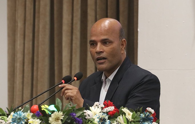 संसद्लाई कटाक्षको थलो नबनाऔं : अमरेश सिंह