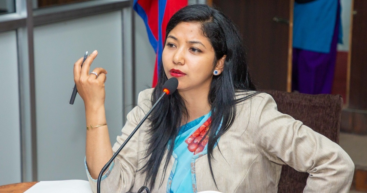 बालेन सरकारलाई सुनिता डंगोलको साथ, महानगरमा ‘कार पुलिङ’ व्यवस्था कार्यान्वयनमा