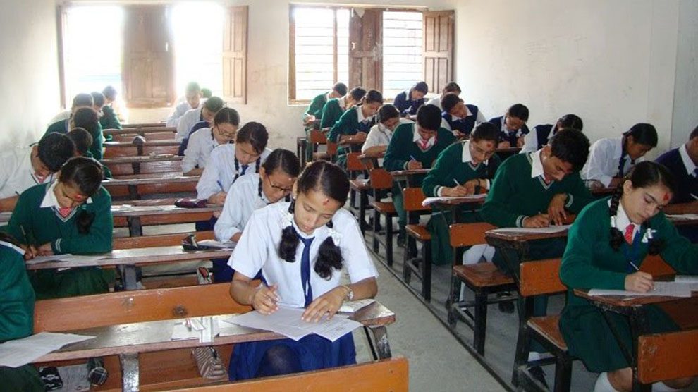 धनगढीमा सरकारी स्कुलको सुधार, निजी स्कुलको परिणामले उठायो गम्भीर प्रश्न