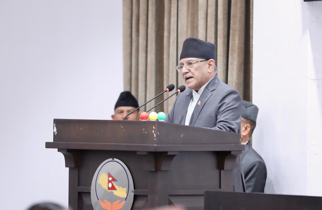 सुकुम्वासी बस्तीमा डोजरबारे प्रचण्डले भने– पञ्चायतको हात्ती  लगाउने परम्पराको पुनरावृत्ति