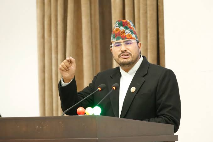 चरित्रहत्या गरेर मलाई प्रश्न सोध्नबाट रोक्न सकिँदैन: ज्ञानेन्द्र शाही