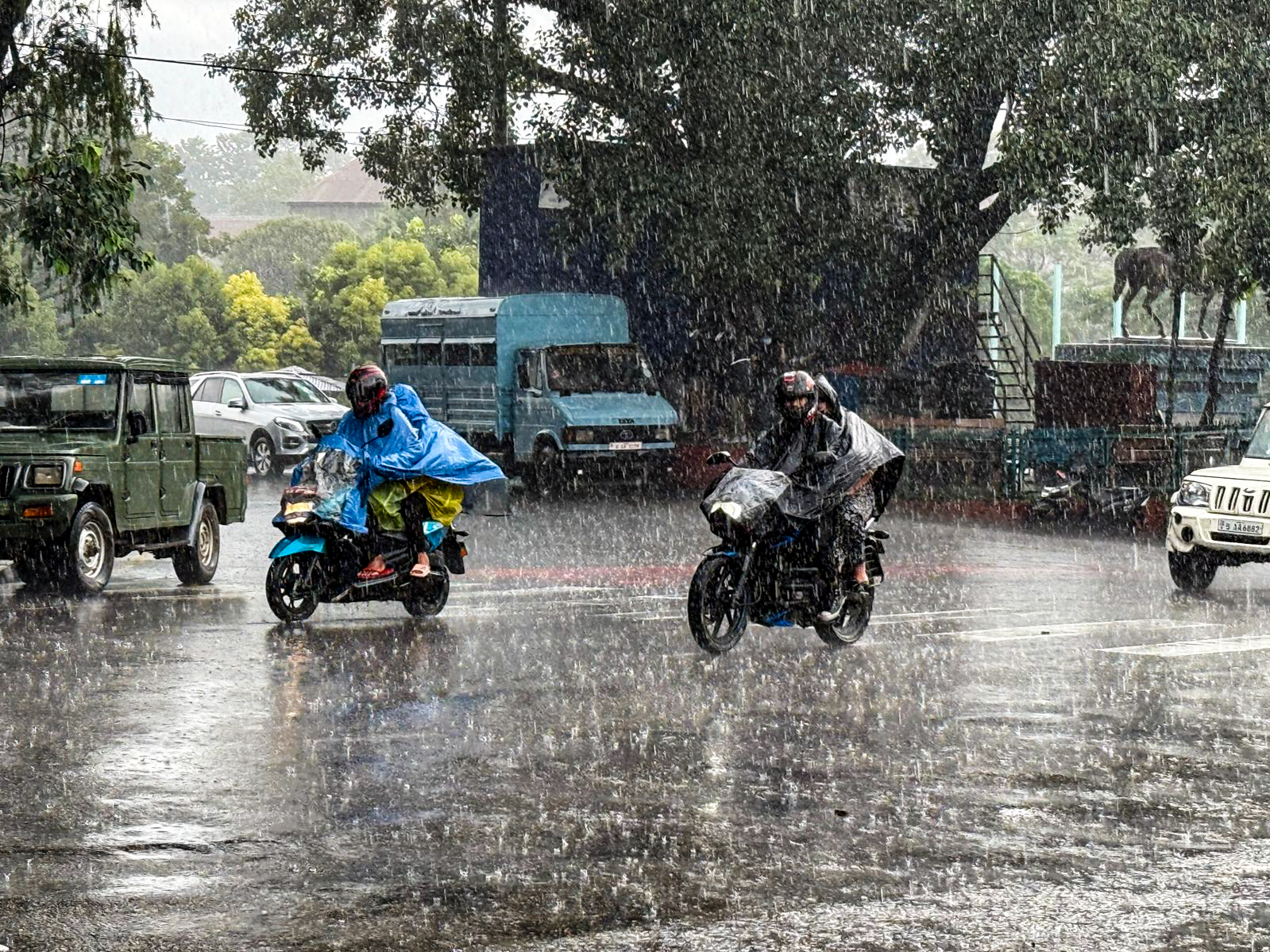 सुदूरपश्चिममा अझै तीन दिन वर्षाको सम्भावना: उच्च सतर्कता अपनाउन मौसमविद्को आग्रह