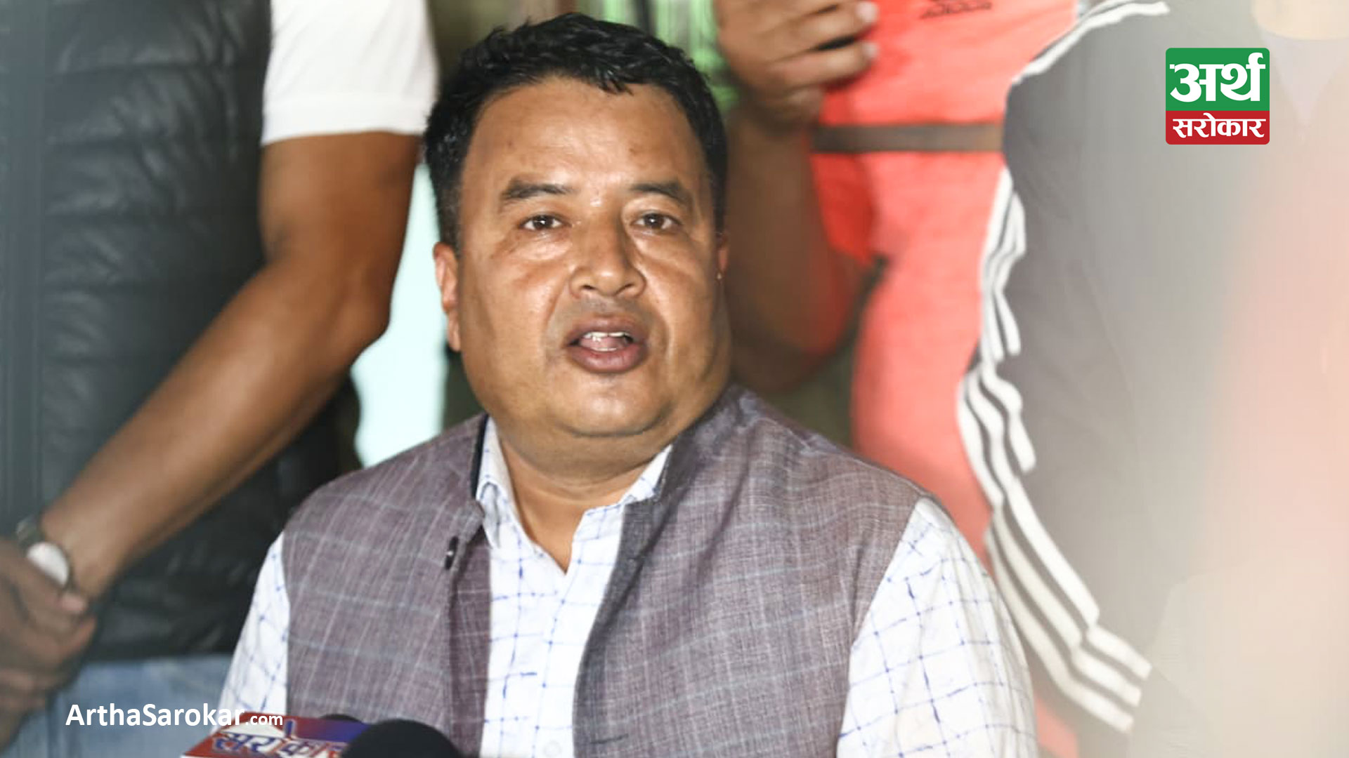 रविलाई निर्वाचनमा लखेट्ने महेश बस्नेतको चेतावनी