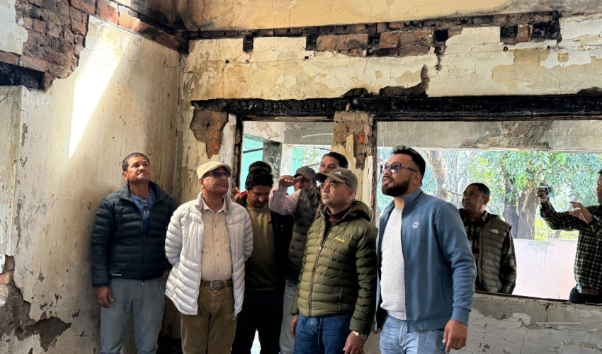 पाँच महिनापछि पूर्वगृहमन्त्री जलेको पुर्खौली घरमा