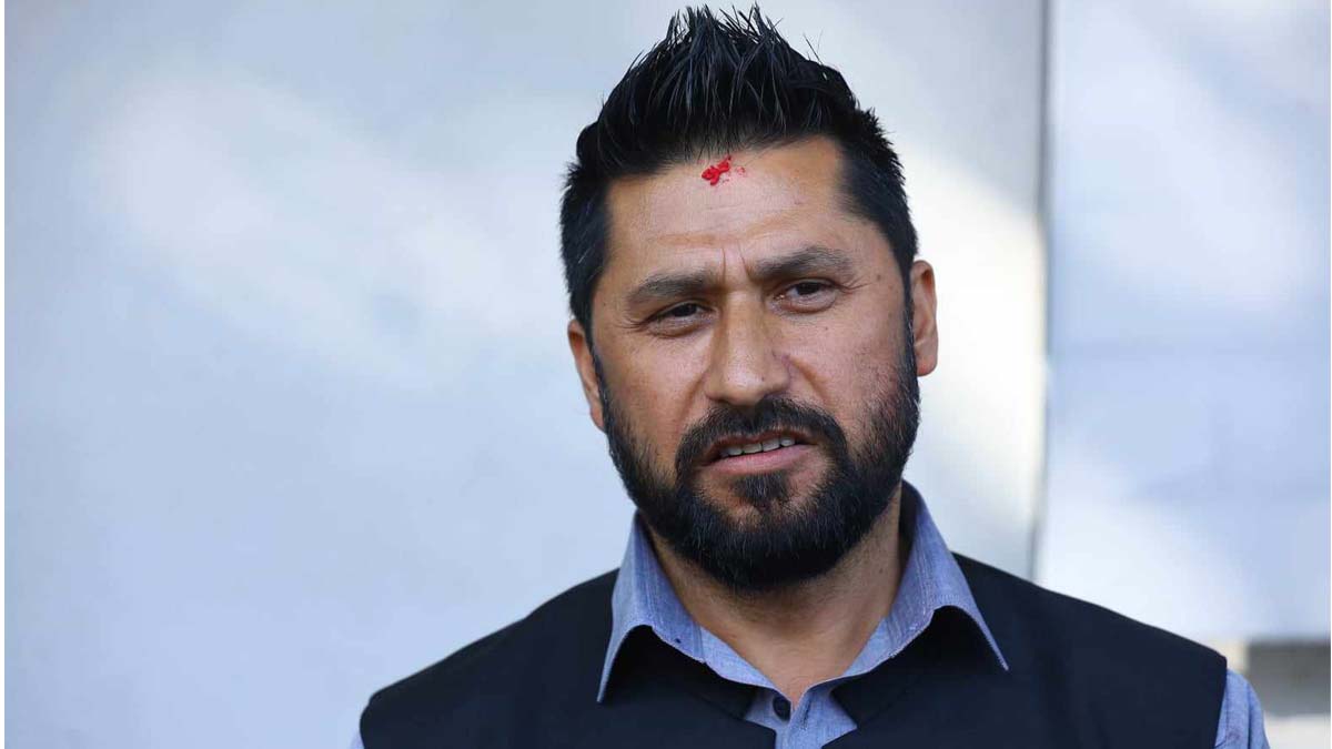 चितवन पुगे रास्वपा सभापति लामिछाने, घरदैलो कार्यक्रममा सरिक हुने